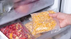 Asla Dondurulmaması Gereken Gıdalar: Ama Ev Hanımları Neden Dondurucuya Koyuyor?